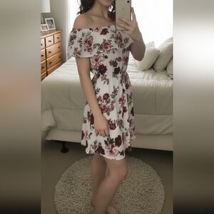 SALE- Nwt unlined floral off the shoulder dress